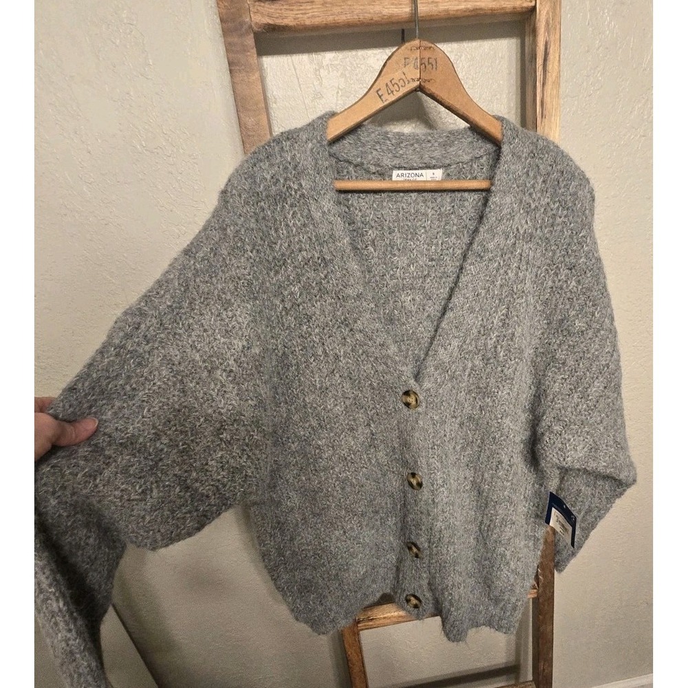Arizona Jean Co Women's Small Gray Nwt V-Neck Fuzzy Knit Oversized Long Sleeve